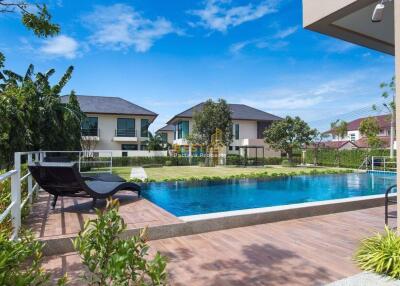 3 Bedrooms Villa / Single House in Villa Asiatic East Pattaya H009998