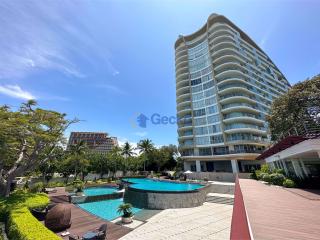 2 Bedrooms Condo in The Cove Pattaya Wongamat C002935