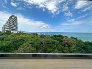 2 Bedrooms Condo in The Cove Pattaya Wongamat C002935