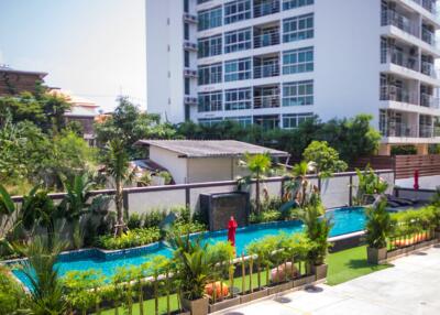 Water Park Condo for Sale in Pratumnak