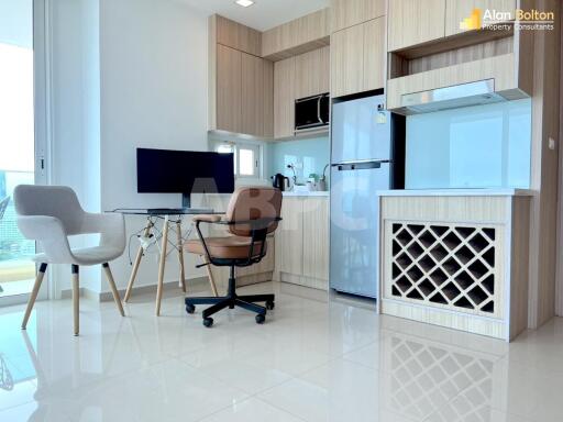 Ocean View 1 Bedroom in Central Pattaya For Sale ABPC0808