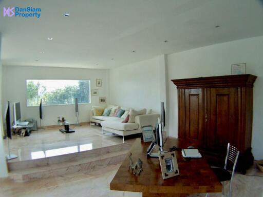 Beautiful 3-Bedroom Villa in Hua Hin at Beverly Hills Village