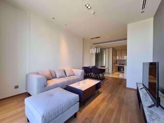 2 bed Condo in BEATNIQ Sukhumvit 32 Khlongtan Sub District C016014