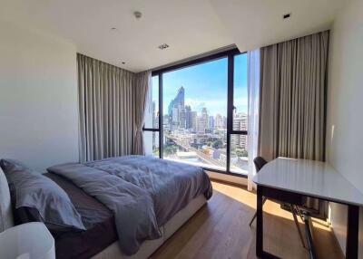 2 bed Condo in BEATNIQ Sukhumvit 32 Khlongtan Sub District C016014