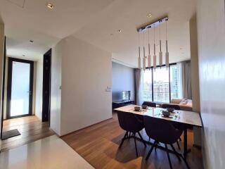 2 bed Condo in BEATNIQ Sukhumvit 32 Khlongtan Sub District C016014