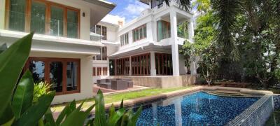 Beachfront Pool Villa for Sale in Wong Amat