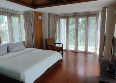 Beachfront Pool Villa for Sale in Wong Amat