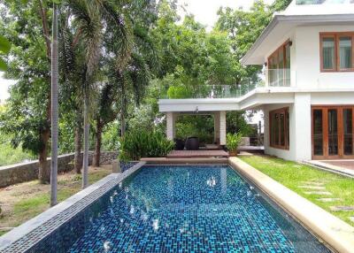 Beachfront Pool Villa for Sale in Wong Amat