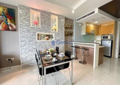 1 Bedroom Condo in Apus Condominium Central Pattaya C011018