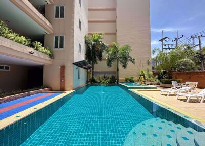 1 Bedroom Condo in Executive Residence 4 Pratumnak C011016