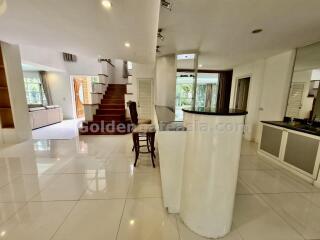 4-Bedrooms House with large garden - Moo Baan Nanthawan Srinakarin