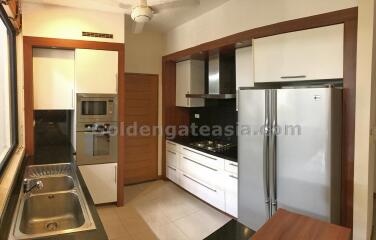 3-Bedrooms Duplex Apartment - Phaholyothin-Ari BTS