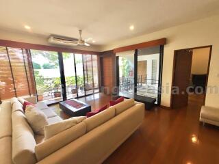 3-Bedrooms Duplex Apartment - Phaholyothin-Ari BTS