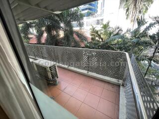 3-Bedrooms in Quiet Low-rise Apartment - Ploenchit / Wireless Road