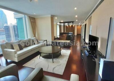 4-Bedrooms Condominium unit - The Park Chidlom