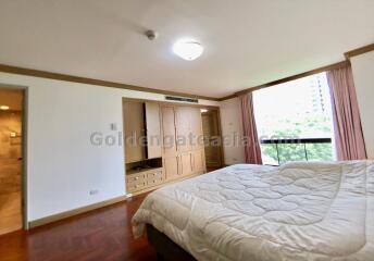 Spacious 2-Bedrooms plus study Condo for rent - Chidlom BTS