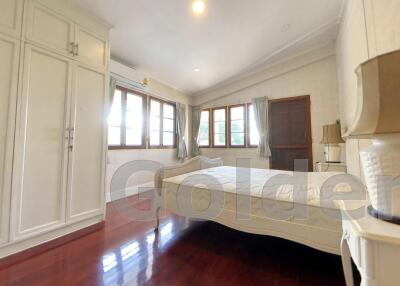 3-Bedrooms House with Garden and Private Pool - Thonglor-Ekkamai-Soonvijai