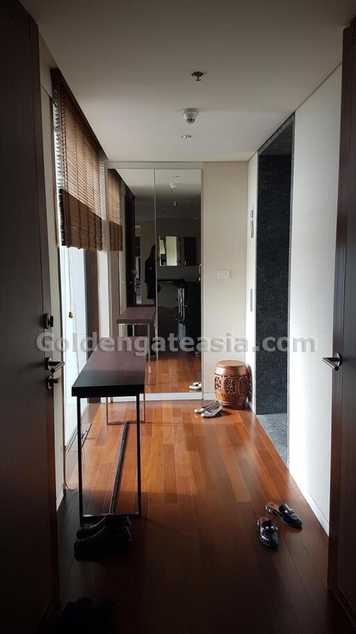 Hansar Condominium Big 2-Bedroom plus Study to rent 180sq.m - Ratchdamri