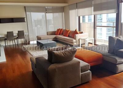 Hansar Condominium Big 2-Bedroom plus Study to rent 180sq.m - Ratchdamri
