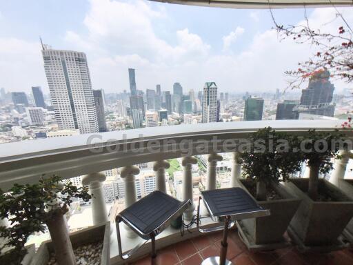 Large 1-Bedroom condo unit at RCK State Tower with big terrace - Silom Road