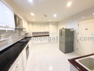 4-Bedrooms Condo - Tower Park Sukhumvit Soi 3-11