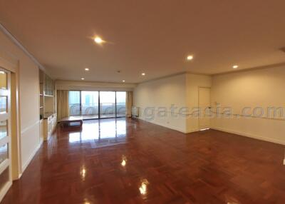 4-Bedrooms Condo - Tower Park Sukhumvit Soi 3-11