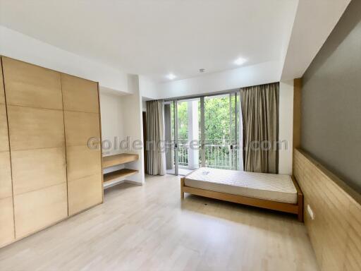 3-Bedrooms Apartment For Rent close to Asoke BTS and Sukhumvit MRT.