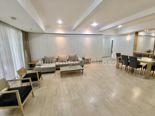 3-Bedrooms Apartment For Rent close to Asoke BTS and Sukhumvit MRT.