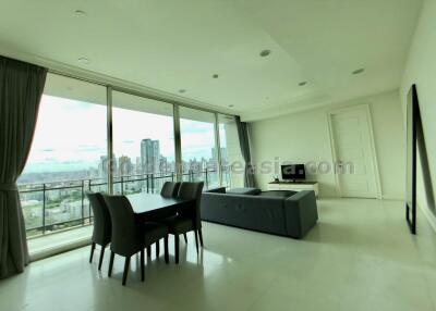 Royce Private Residence Sukhumvit 31 - 2 Bedrooms on high floor