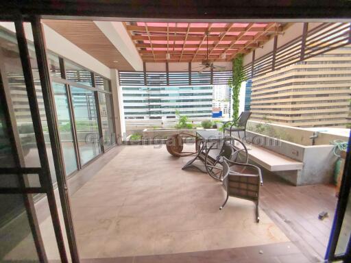 4-Bedrooms apartment with large outdoor terrace - Sukhumvit 21 (Asoke)