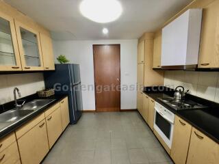 Spacious 3-Bedrooms Apartment to Rent - Phrom Phong