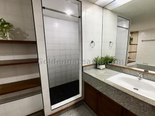 Spacious 3-Bedrooms Apartment to Rent - Phrom Phong