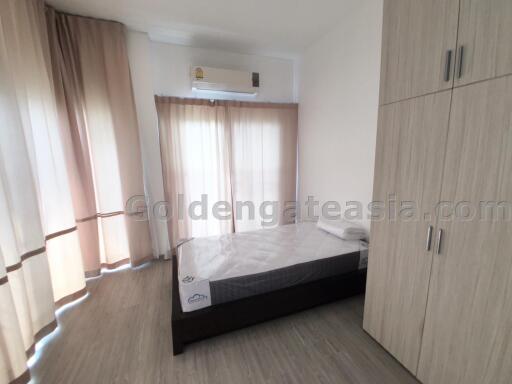 4-Bedrooms Duplex Apartment - Sukhumvit soi 49