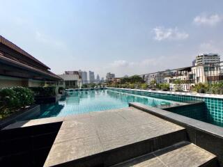 4-Bedrooms Duplex Apartment - Sukhumvit soi 49