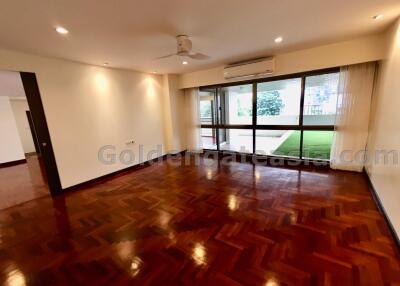 Big 3-Bedrooms Plus Study and large outdoor terrace - Sukhumvit - Asoke BTS