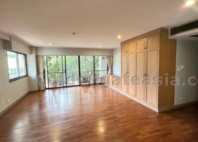 Spacious 3-Bedrooms Apartment with big terrace - Sukhumvit soi 31