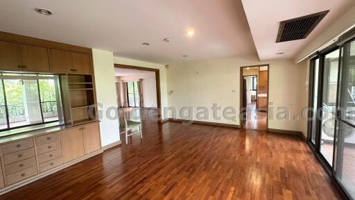 Spacious 3-Bedrooms Apartment with big terrace - Sukhumvit soi 31