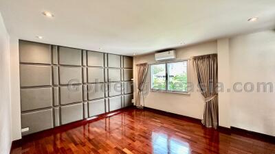 4-Bedrooms Single House with private swimming pool - Thong Lo