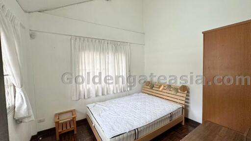 3-Bedrooms single house with garden - Sukhumvit Thong Lo BTS