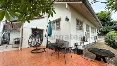 3-Bedrooms single house with garden - Sukhumvit Thong Lo BTS