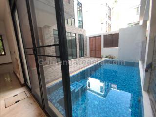 4-Bedrooms single house with private pool in secure compound - Phrom Phong BTS