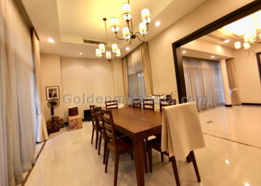 4-Bedroom modern House with garden and private swimming pool - Sukhumvit / Asoke