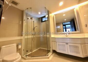 4-Bedroom modern House with garden and private swimming pool - Sukhumvit / Asoke