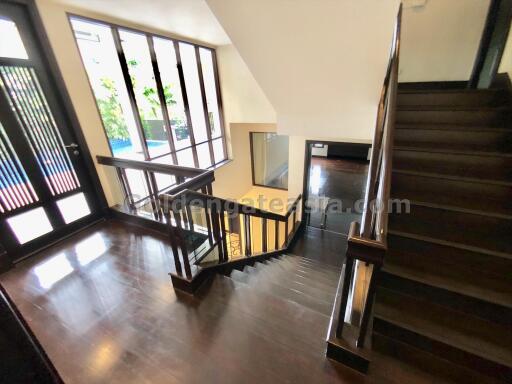 4-Bedroom modern House with garden and private swimming pool - Sukhumvit / Asoke