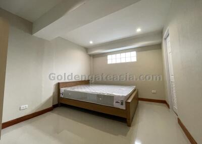 3-Bedrooms House in compound - Thonglor, Watthana