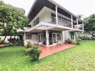 3-Bedrooms single house with garden - Thong Lo