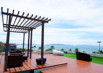 Cetus Beachfront Condo Jomtien for Sale