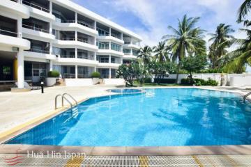 Absolute Beachfront 2 Bedroom Condominium in Downtown