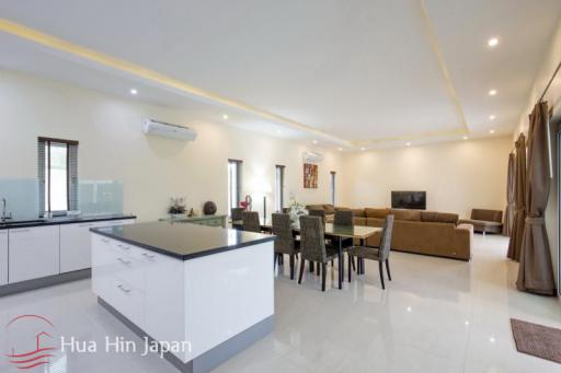 Spacious 3 Bedroom Pool Villa near Palm Hills Golf in Secured Compound
