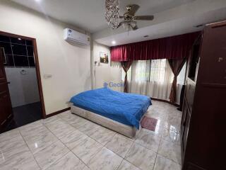 6 Bedrooms House East Pattaya H010575